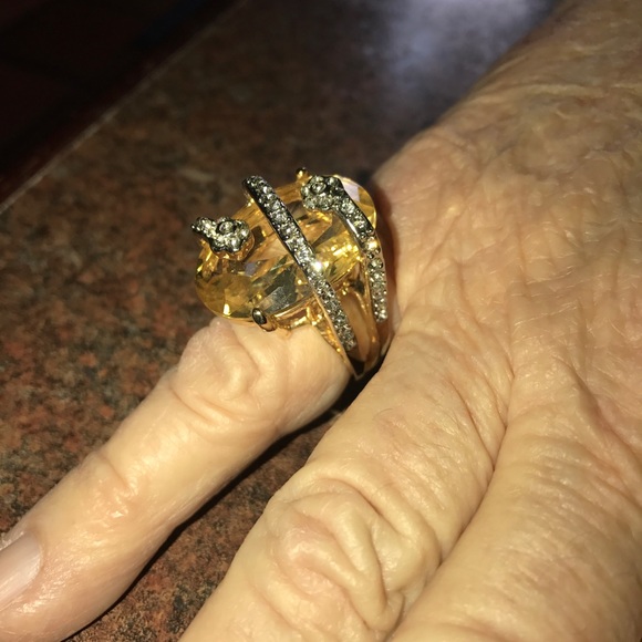Fashion Ring, sz 6 3/4 gold-tone Lrg Citrine stone, NWOT - Picture 2 of 8
